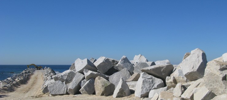 Debate de ideias e conhecimentos de obras marítimas